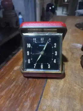 Jam meja jerman