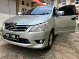 Toyota Grand Innova tipe G/AT 2011