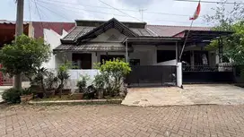 Dijual Rumah Komplek jatibening estate dekat ke stasiun LRT cikunir