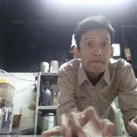Cari pekerjaan apa saja asal halal