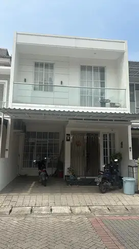 JUAL RUMAH GOLF LAKE 6 x 15 2 1/4 lantai full renov furnished