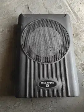 Subwoofer kolong merek intersys