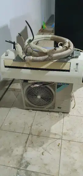 Dijual Ac daikin 1pk