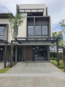 Rumah VIRAL Park Serpong Tipe GoldTops 3 Lantai 4 KT By LippoLand