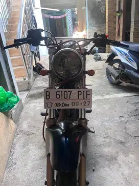 CB 100 Basic Megapro