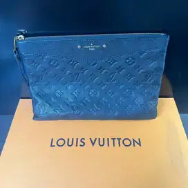 Louis Vuitton Daily Pouch Monogram Empreinte