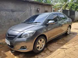 Toyota Limo 2012 Bensin