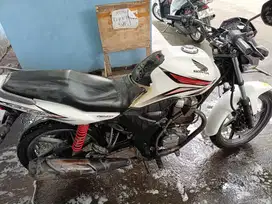 Honda Verza Putih 2014 . Servis rutin beres.