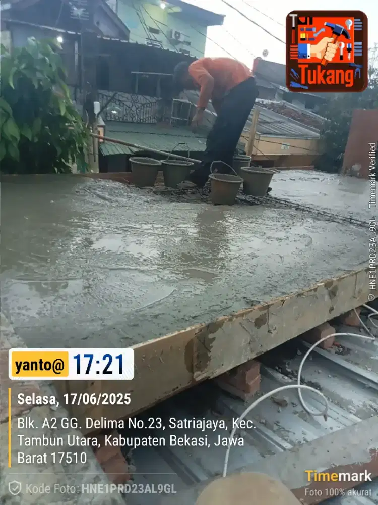 Tukang harian dan borongan