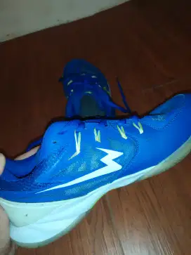 Sepatu Badminton Eagle PnR SuperBlast