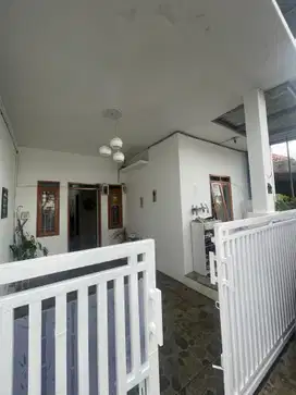 Rumah 2Lantai minimalis modern di riung Bandung dekat summarecon