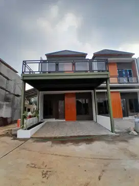 Rumah strategis akses jalan 2 mobil dekat tol jatiwarna