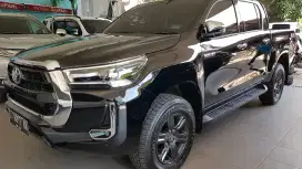 TOYOTA HILUX DC 2.4V A/T 4X4 2023 NIK 2022 TGN1 ORIGINAL TERAWAT BAIK