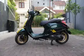 BU Vespa Sprint Racing Sixties Limited Edition