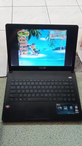 Laptop Asus X401U