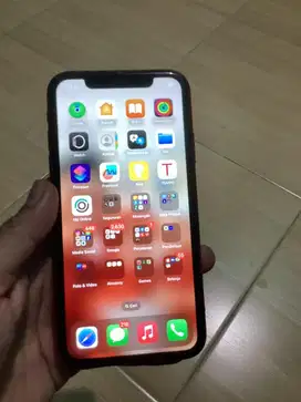 Iphone 11 128 GB merah