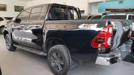 TOYOTA HILUX DC 2.4V A/T 4X4 2023 NIK 2022 TGN1 ORIGINAL TERAWAT BAIK