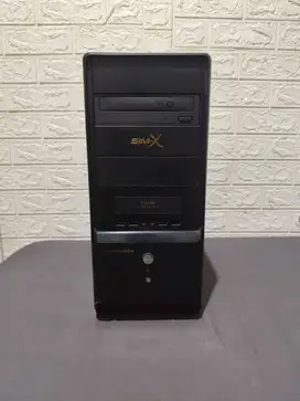 Komputer PC Desktop dan Monitor