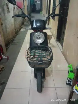 Sepeda Listrik (selis) UWINFLY D7S