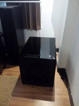 Subwoofer SVS PB 13 Ultra Black Gloss