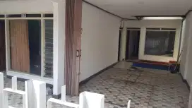 DIJUAL RUMAH DEKAT IKIP PGRI KOTA MADIUN