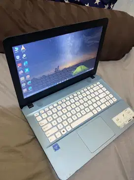 Laptop asus x441M