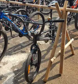 Dijual Sepeda BMX United Jumper Race Hitam Rare Polygon Wimcycle Thril