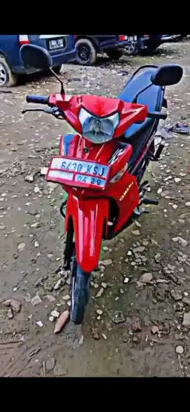 Yamaha vega ZR Tahun 2004