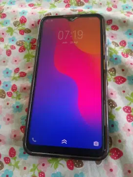 Vivo 1820 prosesor 2.0 GHz RAM 2 GB