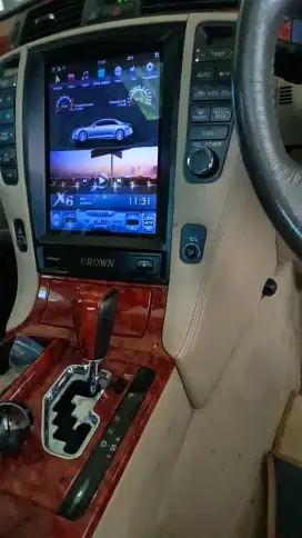 Toyota crown RS CBU