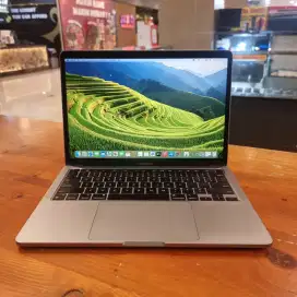 MACBOOK PRO M1, 2020 - GREY