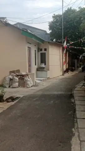 Rumah second dijual 35m²(230jt)aks mobl Tole Iskandar Sukmajaya Depok