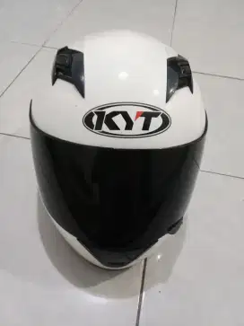 Helm fullface kyt