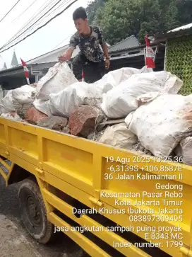 Jasa buang puing dan pengurugan