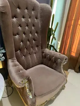 Kursi sofa mewah Chesterfield & Meja marmer Gold (Chandra Karya)
