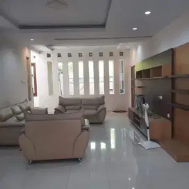 Rumah Bagus sangat Strategis Ring 1 Presiden RI ke 7  Banjarsari Solo