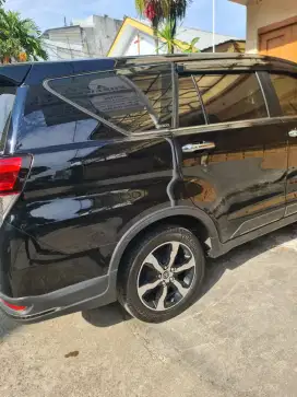 Dijual Innova Venturer tahun 2021 akhir, pemakaian 2022