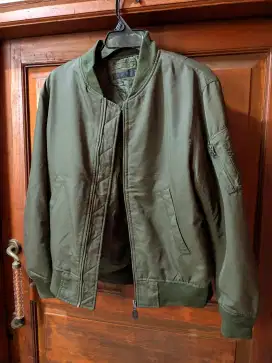 bomber Uniqlo original size M