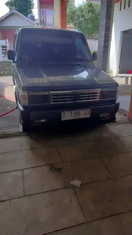 Dijual mobil kijang super