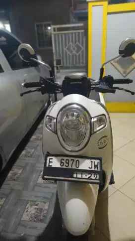 Scoopy stylish type tertinggi