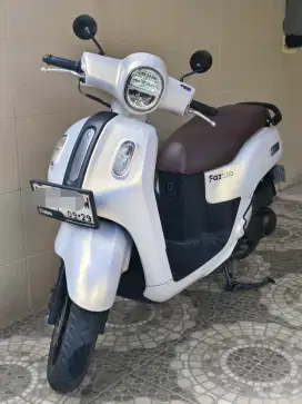 Yamaha Fazzio Lux 2024 Putih Low km Pemakai