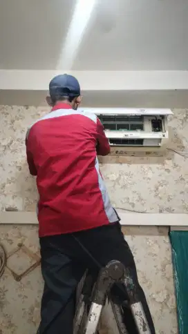 PASANG AC, CUCI AC, SERVICE AC, TUKANG LISTRIK, MESIN CUCI DLL