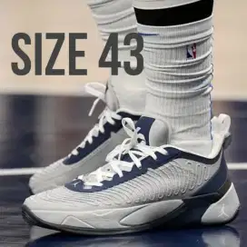 Sepatu basket jordan luka 1 Georgetown