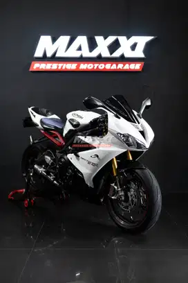 TRIUMPH DAYTONA 675R  R6  ZX6R