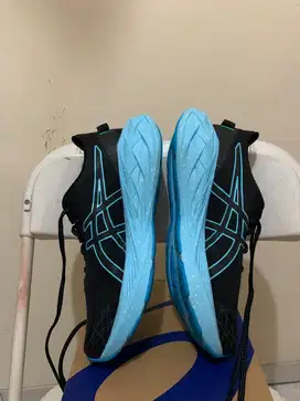 ASICS NOVABLAST 4 lite show
