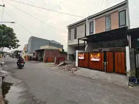 Ruko 2 Lantai dekat Juanda