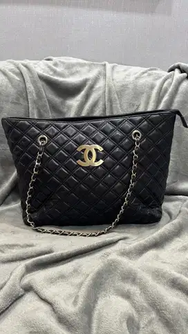 Chanel tote rantai, tas branded,
