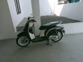 Scoopy 2010 kumplit