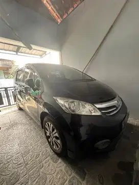 Honda freed 2012
