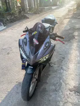 Honda CBR 150R 2019